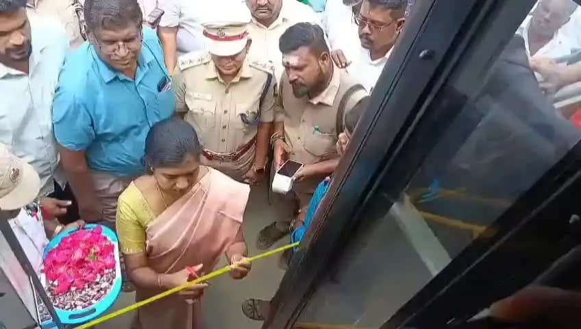 புதுக்கோட்டை: வெற்றிப் பயணம் திட்டத்தை புதிய பேருந்து நிலையத்தில் துவக்கி வைத்த மாவட்ட ஆட்சியர் அருணா
