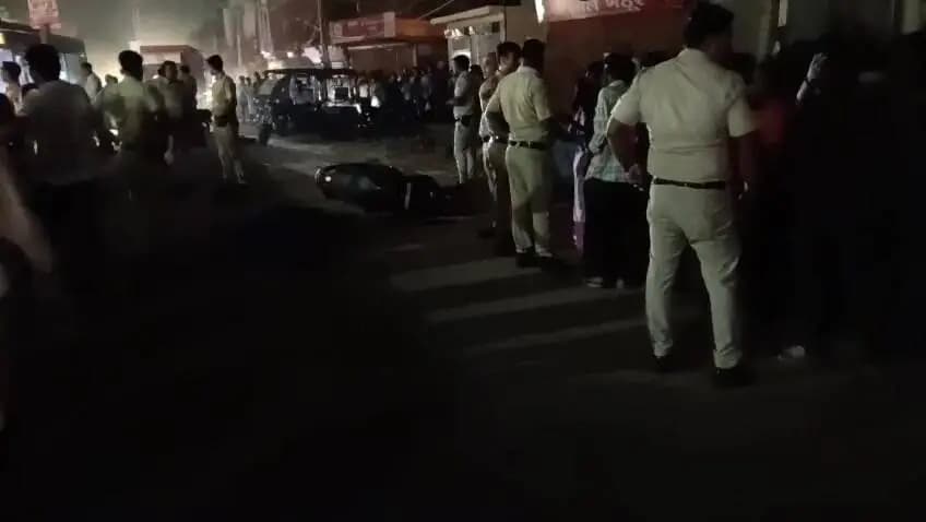 कंझावला: अमन बिहार में ट्रक ने स्कूटी सवार सुमित को कुचला, मौके पर मौत