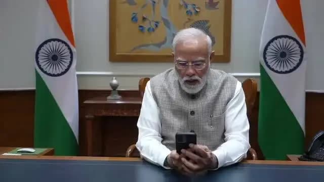 आज मोदी जी ने. हवाई जहाज के कप्तान से की बात.# captain #हवाईजहाज