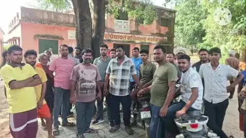 पांकी: पांकी प्रखंड के नव डीहा वन पंचायत में हंगामा का वीडियो सोशल मीडिया पर हुआ वायरल