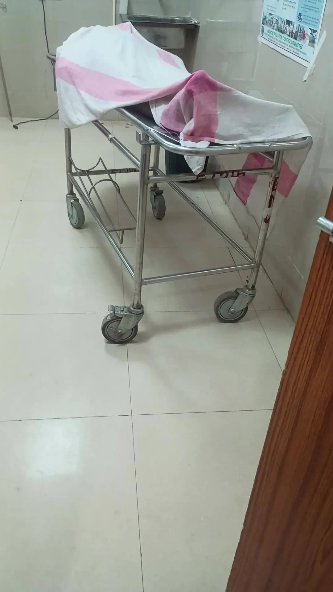 देेेवरिया: देवरिया में जेल में बंद मुल्जिम की मौत, फांसी लगाई