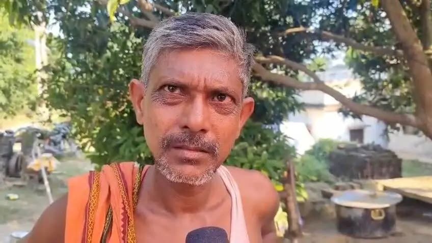 गोपालगंज जिला अंतर्गत विभिन्न प्रखंडों के गांव में गंडक नदी में जल प्रवाह वृद्धि से प्रभावित क्षेत्रों में बिहार सरकार के निर्देशानुसार जिला प्रशासन द्वारा संचालित सामुदायिक रसोई एवं अन्य राहत कार्यों के बारे स्थानीय लोगों की जुबानी.....
#CMSamrat #SamratChoudhary