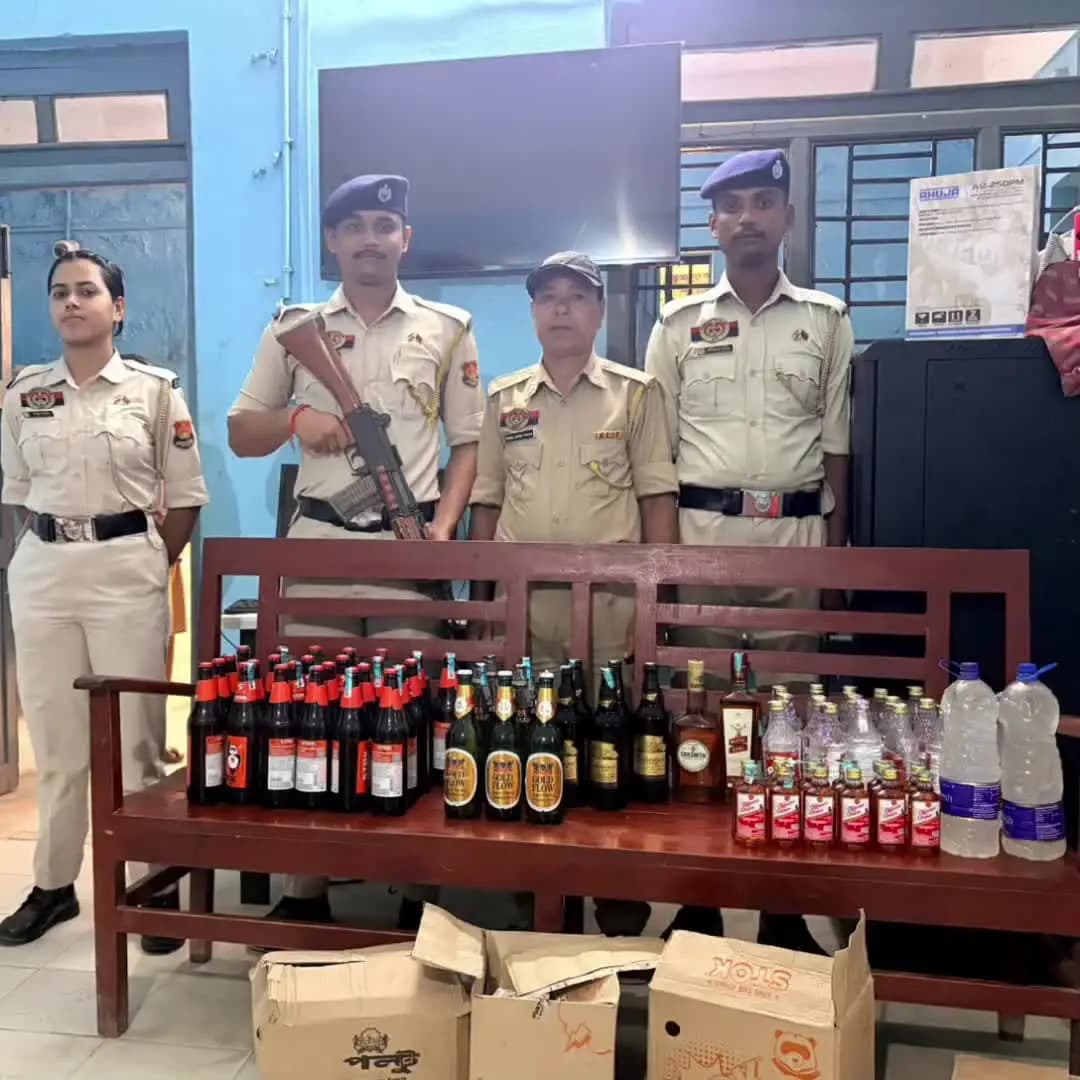 আমবাসা: আমবাসা থানার পুলিশ প্রচুর পরিমাণে বিলাতি মদ বাজেয়াপ্ত করে