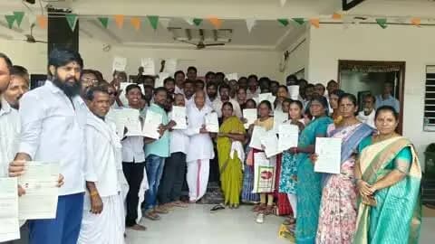 ముధోల్: 129 మందికి 36.13 లక్షల సీఎంఆర్ఎఫ్ చెక్కుల పంపిణీ