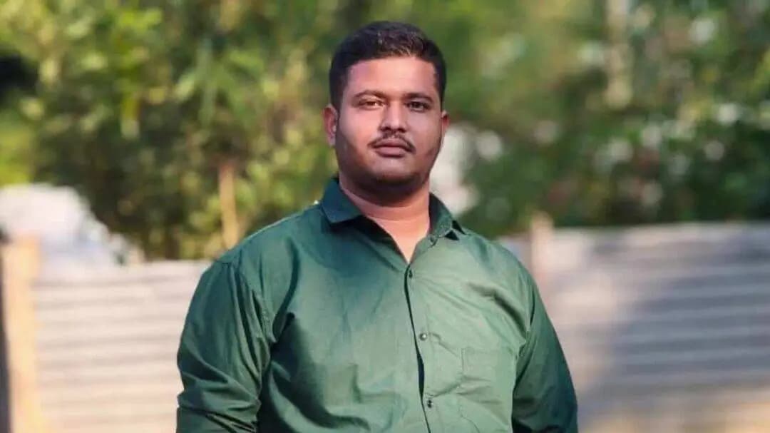 কৈলাশহর: কৈলাসহরে বাবার শ্রাদ্ধশান্তির পরপরই মর্মান্তিক ঘটনা, ঘরে ঝুলন্ত দেহ উদ্ধার যুবকের, এলাকায় শোকের ছায়া