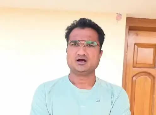 कवर्धा: कल का घटना क्रम राजनीति से प्रेरित, विजय शर्मा के करीबी ठेकेदार के नेतृत्व में घर का घेराव- तुकाराम, नेता कांग्रेस