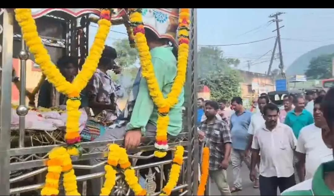 ପାରଳାଖେମୁଣ୍ଡି: ପାରଳାଖେମୁଣ୍ଡିରେ ଶୋକ: ବିଜେଡି ନେତା ପ୍ରଦୀପ ନାୟକଙ୍କ ସାନ ପୁଅ ଅନୁରୂପ ନାୟକଙ୍କ ପରଲୋକ