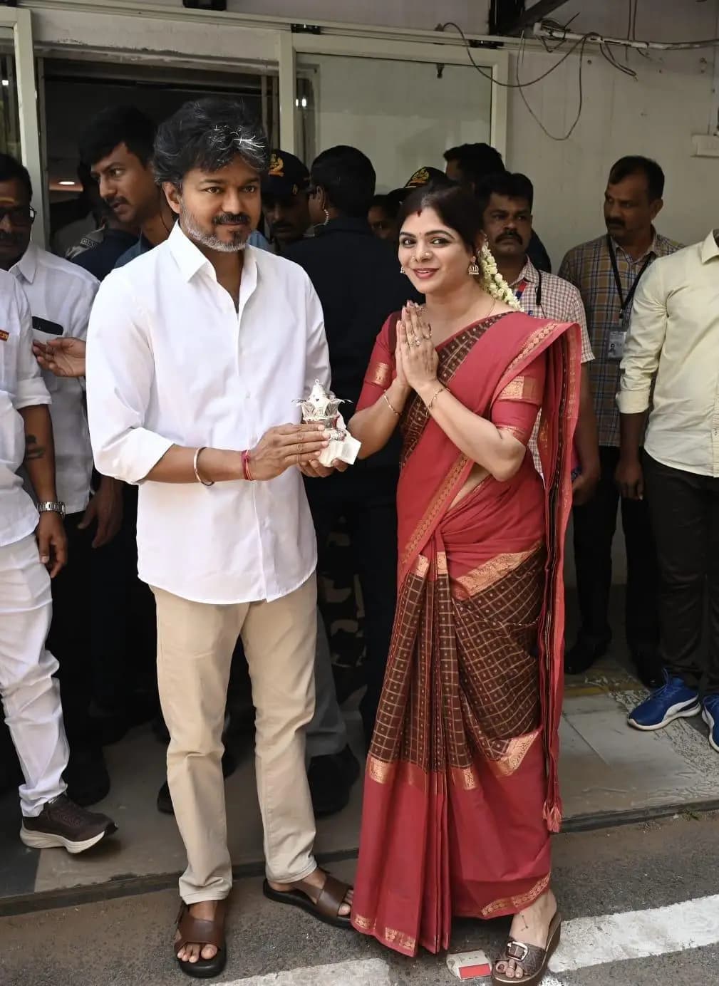 கோவை வடக்கு: உதயநிதி ஸ்டாலின் மீது வழக்கு: தேர்தல் பிரசாரத்தில் சிறுவனை பயன்படுத்தியதற்கு கனிமொழி சந்தோஷ் கண்டனம்
