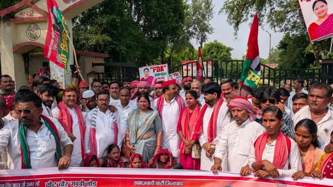 भिनगा: समाजवादी पार्टी ने श्रावस्ती में 'वोट चोरी' के खिलाफ जोरदार प्रदर्शन किया