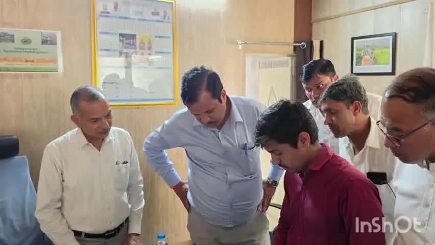 रेवाड़ी: विधायक डॉ. कृष्ण कुमार ने बावल अनाज मंडी का किया औचक निरीक्षण