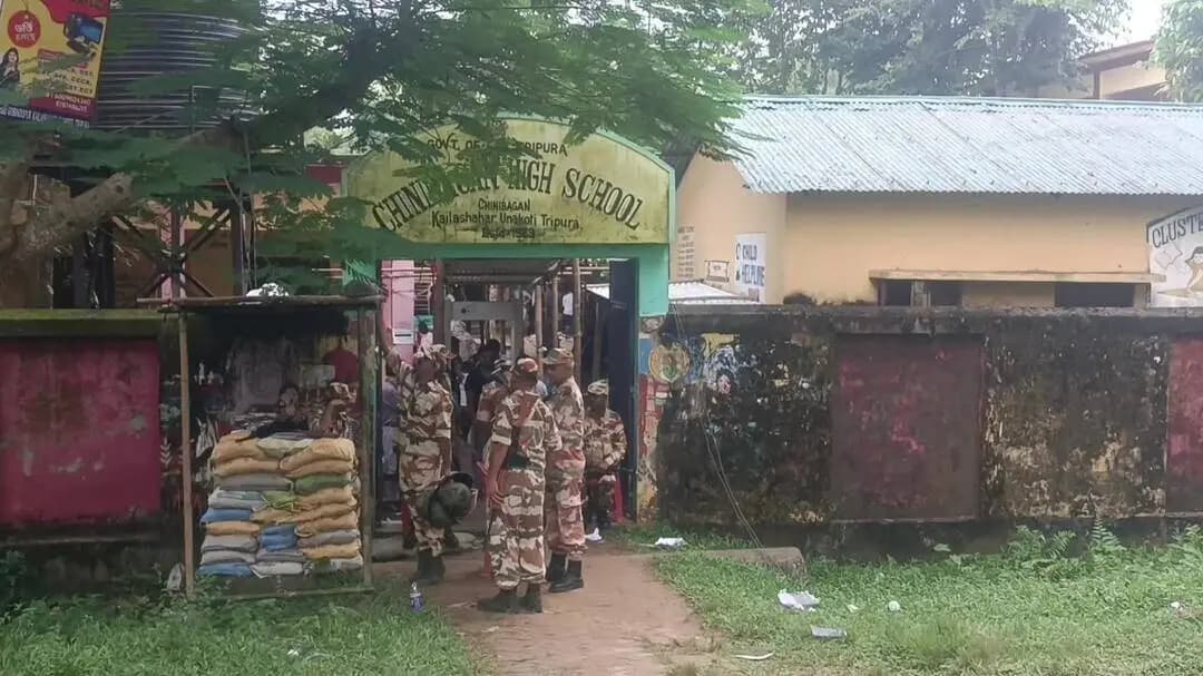 কৈলাশহর: কৈলাসহর চিনিবাগান মাধ্যমিক বিদ্যালয়ে শান্তিপূর্ণভাবে সম্পূর্ণ হয় ভোট গণনা পর্ব