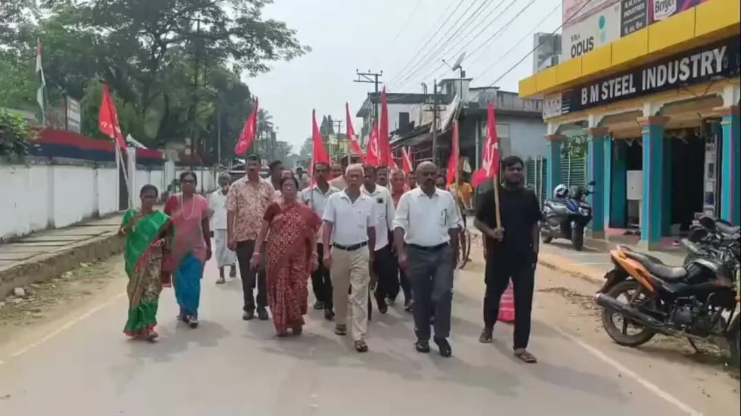 কমলপুর: সালেমা ব্লকের মহারানীপুর গণনা কেন্দ্রে সিপিআইএম দলের পুলিং এজেন্টদের ঢুকতে দেওয়া হয়নি বলে অভিযোগ