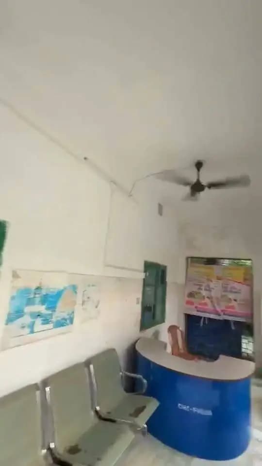 कायाकल्प अभियान के तहत सामुदायिक स्वास्थ्य केंद्र फलका, कटिहार जिला में रंग रोगन का काम का संपादित किया गया।
Information & Public Relations Department, Government of Bihar #CMSamrat #samratchoudhary #CMO #follower #katihar #kayakalpvrindavan @topfans CMO Bihar Bihar Health Department