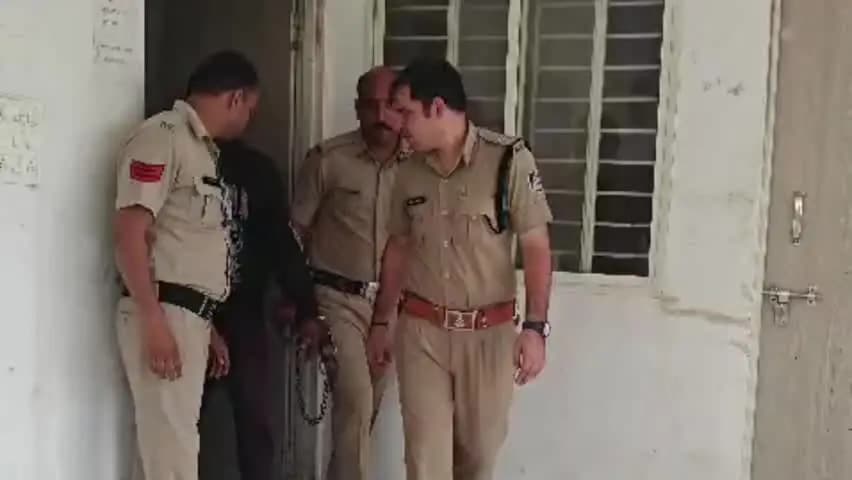 शाजापुर: दुपाड़ा चौकी पुलिस ने पिकअप चालक से लूट का खुलासा किया, एक आरोपी गिरफ्तार, ₹1 लाख के करीब माल बरामद