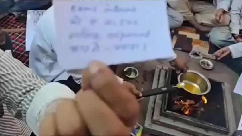 उज्जैन शहर: स्टाइपेंड बढ़ाने की मांग को लेकर आयुर्वेद इंटर्न छात्रों की भूख हड़ताल