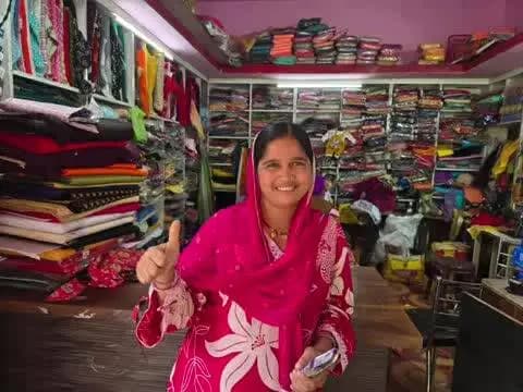 सूरजपुर: महिला सशक्तिकरण का संकल्प हो रहा साकार, शासन की पहल से हुस्ना परवीन को मिला स्वरोजगार का आधार