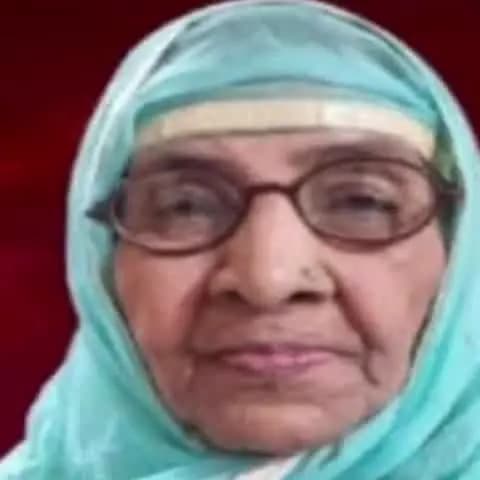 शाहजहांपुर: शाहजहांपुर के कांट नगर पंचायत की चेयरमैन मुनारा बेगम को पद से हटाया गया