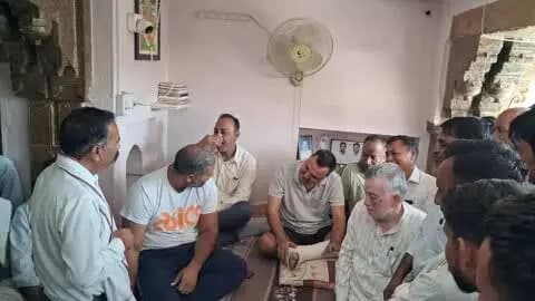 केशोरायपाटन: अशोक चांदना ने दिनेश शर्मा की कुशलक्षेम जानकर दी जल्द स्वस्थ होने की शुभकामनाएं