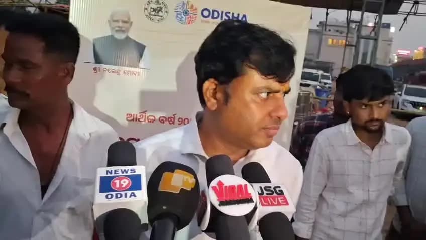 ଝାରସୁଗୁଡା: ଜଗନ୍ନାଥ ଦର୍ଶନ କୁ ଯାଉଥିବା ତୀର୍ଥ ଯାତ୍ରୀଙ୍କୁ ନେଇ ପ୍ରତିକ୍ରିୟା ରଖିଲେ ଟଙ୍କଧର ତ୍ରିପାଠୀ