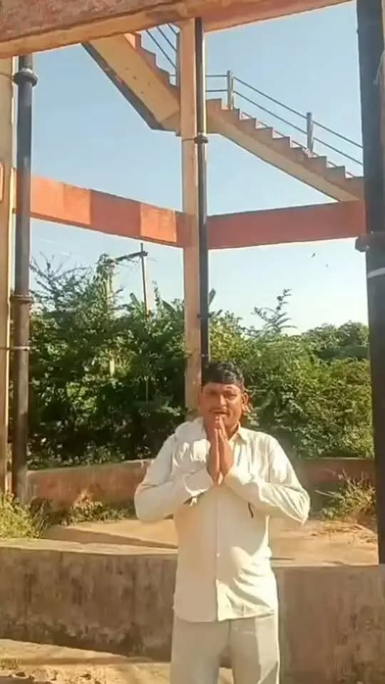 सेवा की कहानी
ग्राम पंचायत बरगवां में नलजल योजना से लोगों को घर पर ही स्वच्छ जल की सुविधा मिली है, प्रधानमंत्री जी धन्यवाद
-
Chief Minister, MP
Jansampark Madhya Pradesh
#JansamparkMP
#sheopur