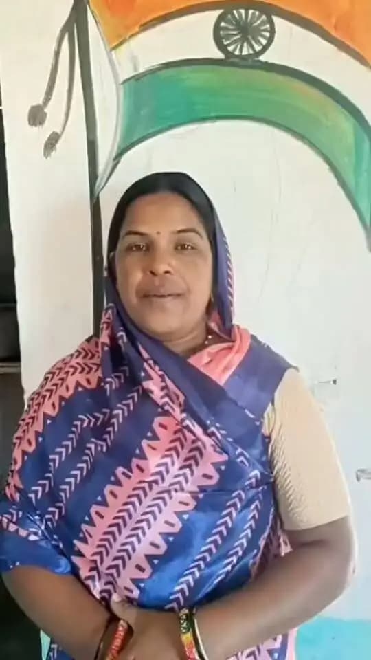 सेवा की कहानी
ग्राम सिलपुरी ग्रामीणों को नलजल योजना में घर पर ही मिल रहा स्वच्छ जल, प्रधानमंत्री जी धन्यवाद
-
Chief Minister, MP
Jansampark Madhya Pradesh
#JansamparkMP
#sheopur