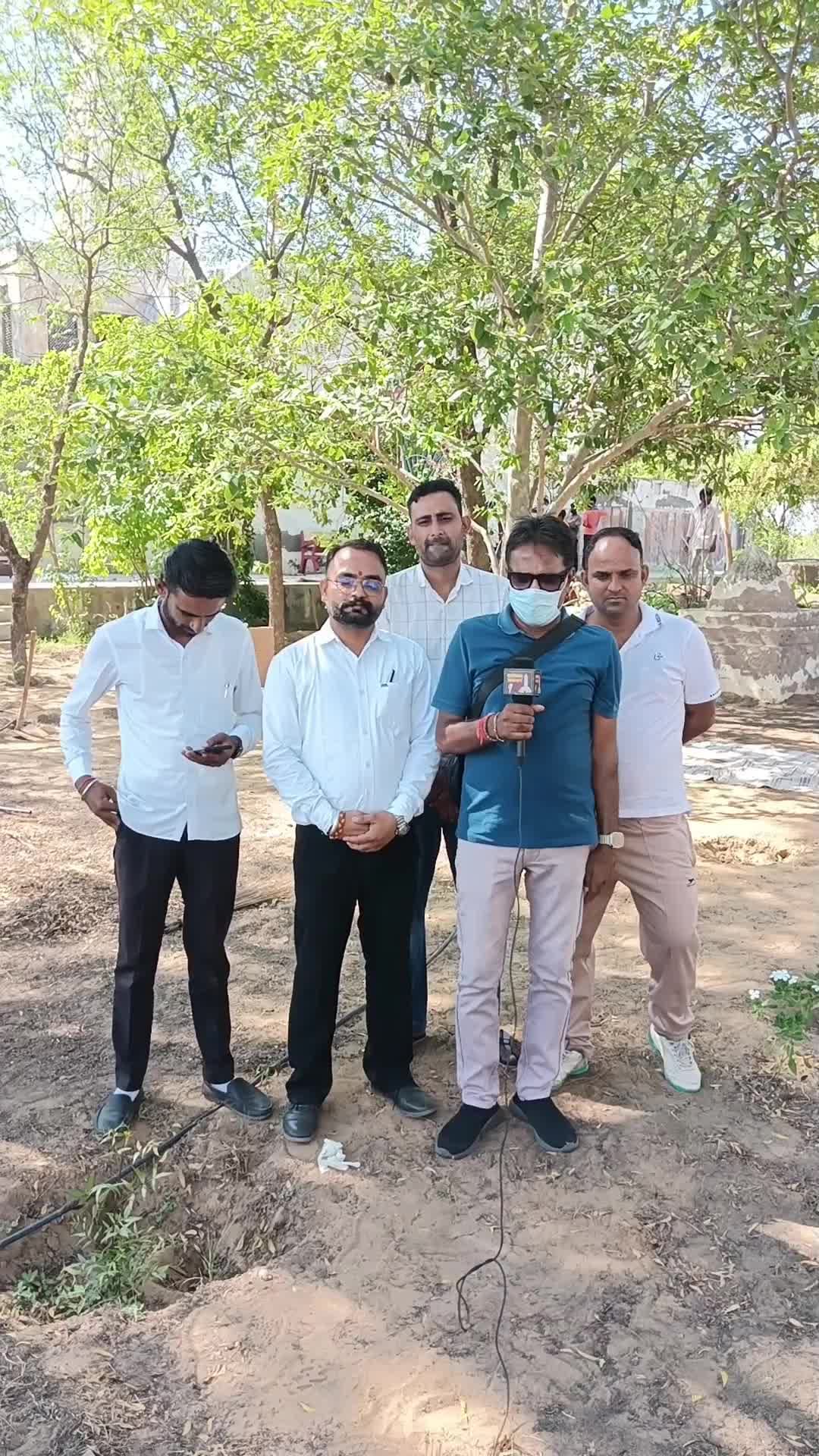 रतनगढ़: गांव सांगासर में स्थित तकिया में पुलिस ने समाधि खोदकर निकाला बाबा का शव