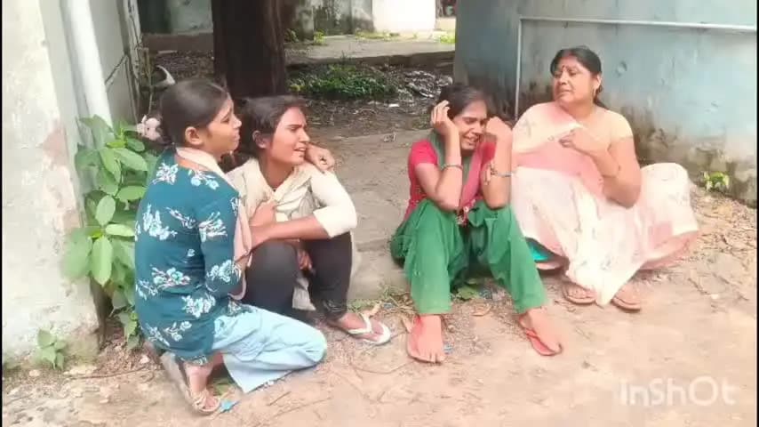 काशी चक: भट्टा गांव में पटवन के लिए निकले भरत चौधरी की मौत, आहार के पास झाड़ी से मिला शव, पत्नी ने रात में दर्ज कराया था आवेदन