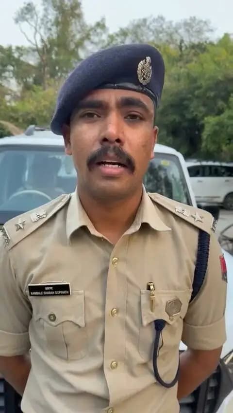 पुलिस अधीक्षक शरण गोपीनाथ के. के निर्देशन में Operation #CountDown के तहत #डीग पुलिस की कार्रवाई
पहाडी पुलिस द्वारा 6 साइबर ठग गिरफ्तार
कब्जे से 6 एंड्रॉयड मोबाइल, 9 फर्जी सिम कार्ड एवं एक ब्रेजा गाडी को किया जब्त
#RajasthanPolice
#DeegPolice
Rajasthan Police
CMO Rajasthan