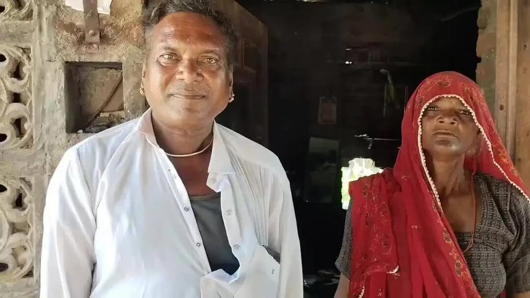 ग्राम खामोर शाह पुरा भीलवाड़ा में हुई चोरी ।।
प्रशासन से निवेदन है उचित कार्यवाही करे।