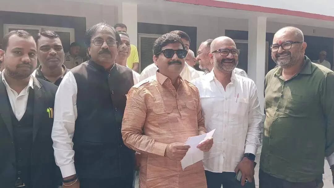 सदर: अल्ट्रासाउंड रिपोर्ट में विरोधाभास का आरोप, पूर्व विधायक ने डीएम से जांच की मांग की