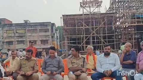 बिंदकी: बिंदकी के रामलीला मैदान का सीओ व तहसीलदार ने निरीक्षण किया, 18 से 22 अक्टूबर तक दशहरा महोत्सव की बैठक की
