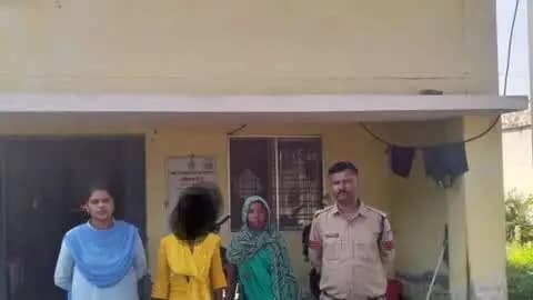 अनूपपुर: देवहरा पुलिस ने दो युवतियों को दस्तयाब कर परिजनों को सौंपा