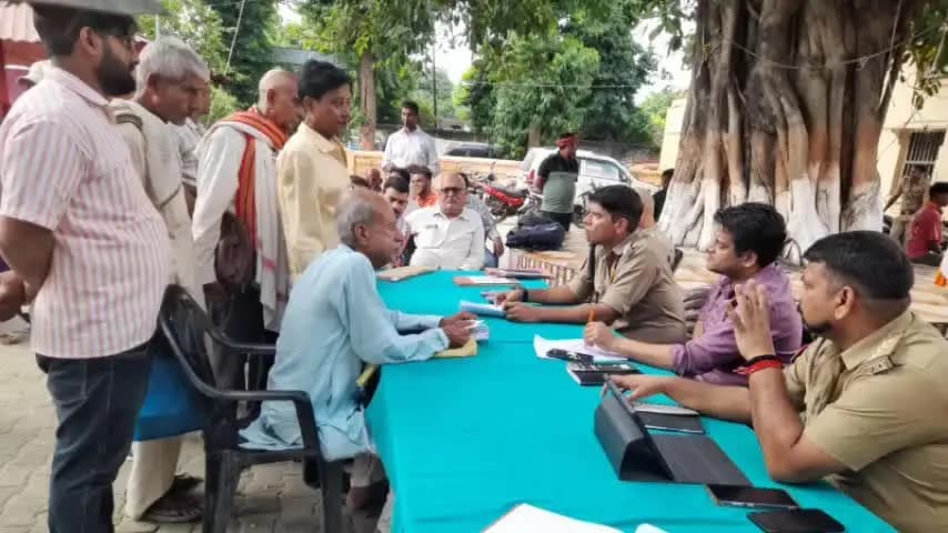 बैरिया: बैरिया थाना समाधान दिवस में आए आठ मामले, दो का मौके पर हुआ निस्तारण