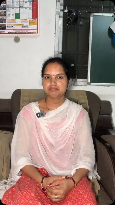 विष्णु भैया पर विश्वास, बहनों के सपनों को मिल रहा आकाश
महतारी वंदन योजना के माध्यम से हर महीने मिल रहा आर्थिक संबल, माताओं-बहनों को आत्मनिर्भर बनाने और उनके जीवन में खुशहाली लाने का बना आधार।
#विष्णु_भैया #महतारी_वंदन_योजना #महिला_सशक्तिकरण #MahtariVandanYojana #WomenEmpowerment