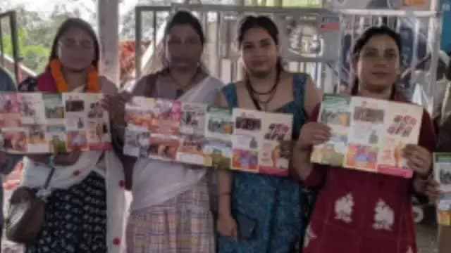 गोवर्धन: बरसाना पुलिस ने महिलाओं को सिखाए आत्मरक्षा के गुर, शोहदों की अब खैर नहीं और बताए जरूरी हेल्पलाइन नंबर