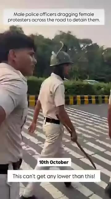 इससे साफ पता चलता है की इस के अंदर कितनी नफरत भरी पड़ी है किया होगा न जिस देश मे pirsasan ही गुंडा है