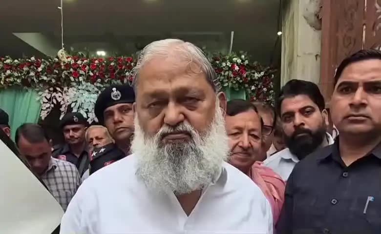 अम्बाला: हवाई अड्डे का नाम नरेंद्र मोदी हवाई अड्डा रखने पर, सपा नेता अखिलेश यादव बोले- 'कुर्सी जा रही है'