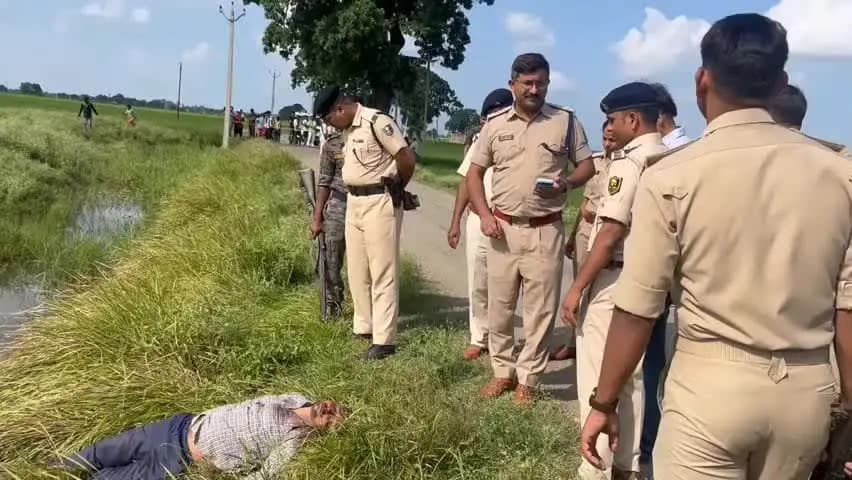 डुमरांव: मुलायम हत्याकांड: पिता ने किया वजह का खुलासा, सम्हार-महरौरा मार्ग पर दिनदहाड़े मारी गई थी गोली