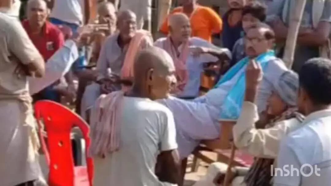प्रतापगंज: प्रतापगंज में 75 वर्षीय लक्ष्मण पंडित को गोली मारी गई, गोलीकांड से सनसनी, दो आरोपी गिरफ्तार