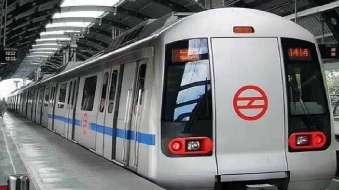 यमुना विहार: दिल्ली मेट्रो में सीनियर सिटीजन सीट पर झगड़ा, एक शख्स की मौत