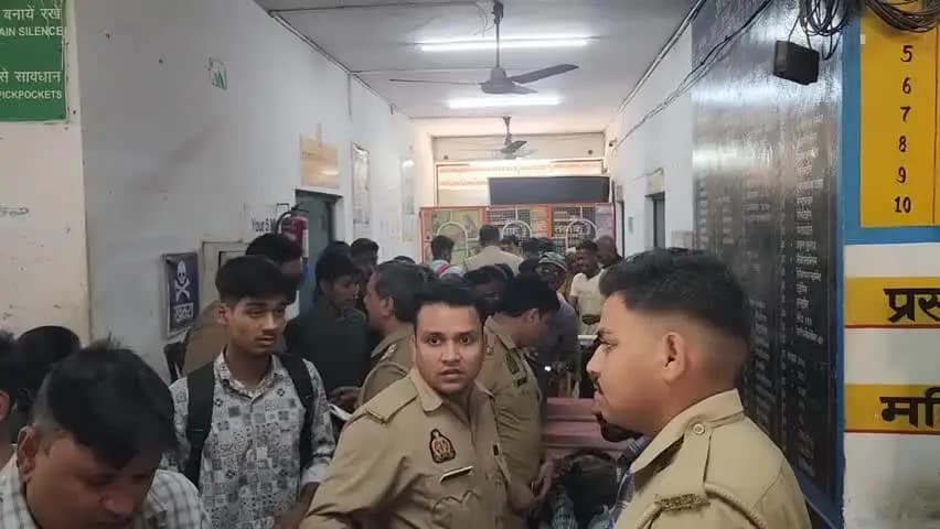 बिसौली: बिसौली के मदनजुड़ी गांव के पास बस की टक्कर से बाइक सवार तीन युवकों की मौत, एक युवक गंभीर घायल