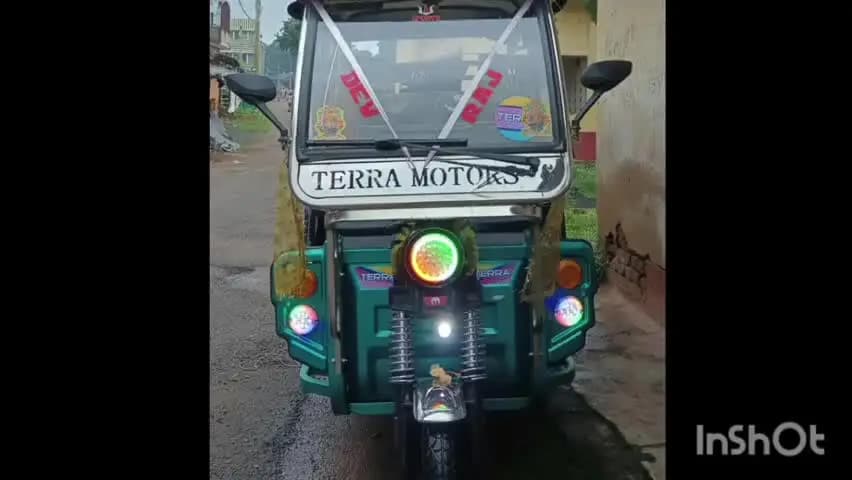 गोपीकांदर: साहेबगंज में हथियार के बल पर टोटो की छिनतई, नक्सली बताकर दी गोली मारने की धमकी