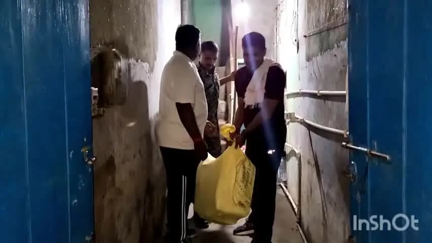 जहानाबाद: जहानाबाद में पढ़ाई की आड़ में शराब तस्करी कर रहे युवक को पुलिस ने किया गिरफ्तार, 55 लीटर अंग्रेजी शराब जब्त, भाई फरार