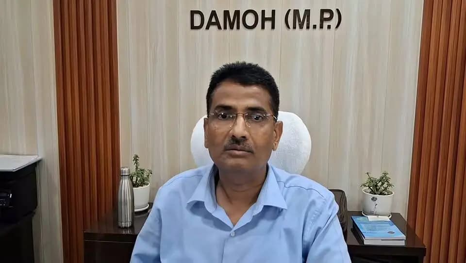 जिला अस्पताल में वायरल वीडियो के सबंध में जिला कलेक्टर श्री प्रताप नारायण यादव ने कहा जांच आने के बाद कार्यवाही की जाएगी