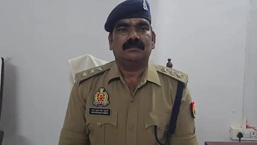 प्रतापगढ़ (बाघराय):
प्रतापगढ़ जिले के बिहार ब्लॉक अंतर्गत रोर गांव में सोमवार शाम एक दर्दनाक हादसे ने पूरे इलाके को झकझो