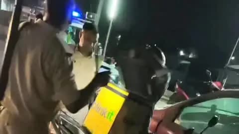 जगदीशपुर: वरीय पुलिस अधीक्षक के निर्देश पर जिले के सभी थाना क्षेत्रों में देर रात सघन वाहन जांच अभियान चलाया गया