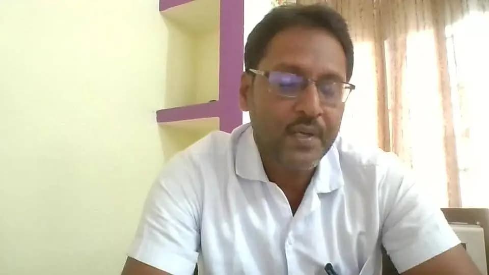 📡#Live: जिला उद्योग,विस्तार पदाधिकारी फेसबुक लाइव के माध्यम से अपने विभाग से संबंधित विभिन्न योजनाओं की विस्तृत जानकारी देते हुए........
