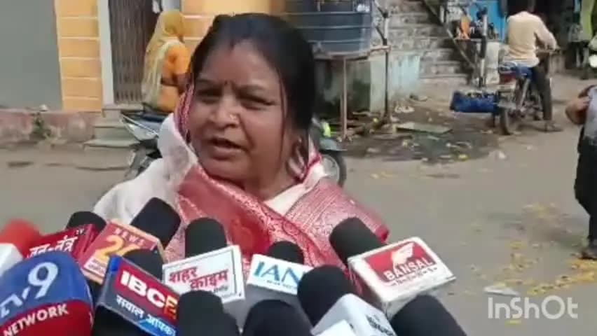 धार: श्रद्धालुओं ने कहा, मां वाग्देवी को 1111 मीटर चुनरी अर्पित करने के आयोजन से सभी में भारी उत्साह रहा