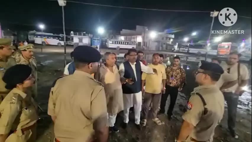 सहारनपुर: त्योहारों को लेकर सहारनपुर पुलिस अलर्ट, एसएसपी ने रामलीला स्थलों का किया निरीक्षण