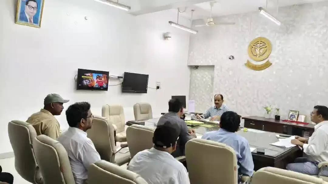 कन्नौज: मक्का-बाजरा खरीद में तेजी लाने के निर्देश, बिचौलियों पर रहेगी कड़ी नजर